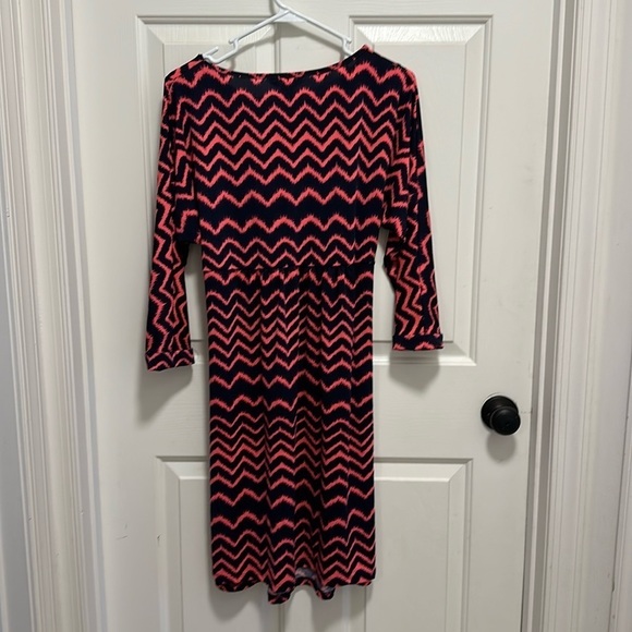 Three Seasons Maternity Dresses & Skirts - Chevron maternity dress size L